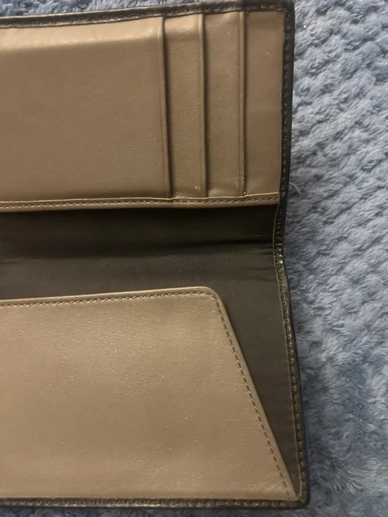 Coach Black Leather Card Holder with Subtle Logo - Picture 3 of 3